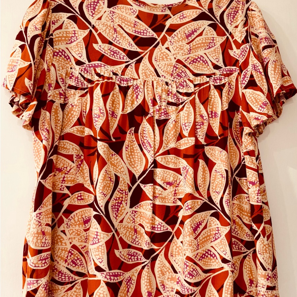 Floral Print Blouse with Lace Accents - Picture 5 of 5